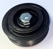 Load image into Gallery viewer, Amarok AC Air Conditioner Clutch Pulley - Amarok 2.0 TDI